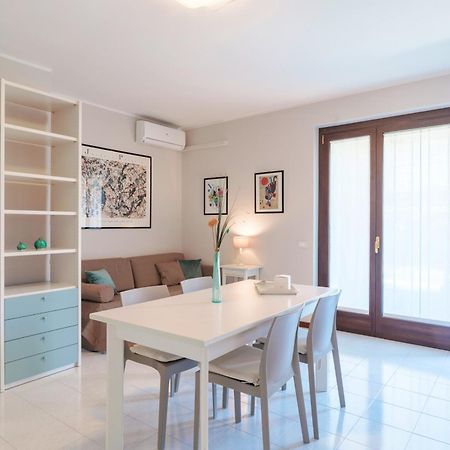 לאזיסה Apartments Blitz - Regarda Travel מראה חיצוני תמונה