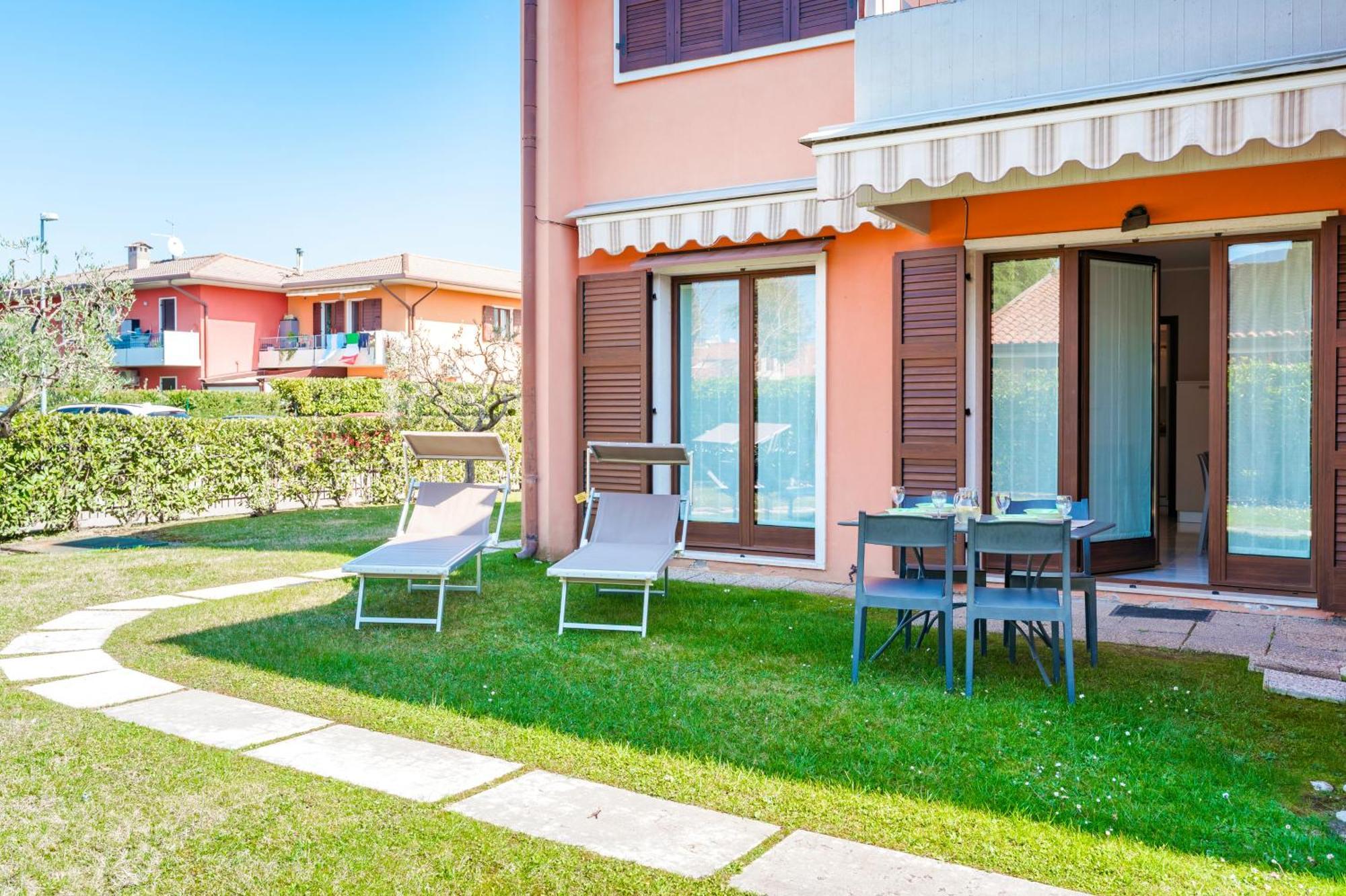 לאזיסה Apartments Blitz - Regarda Travel מראה חיצוני תמונה
